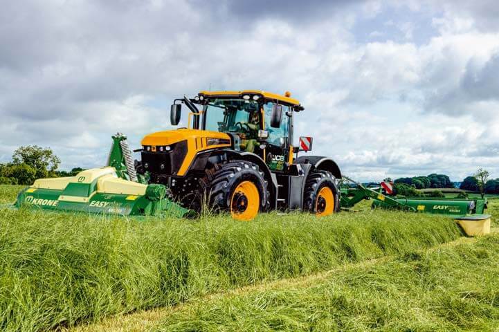 Traktor JCB Fastrac 4220 iCON